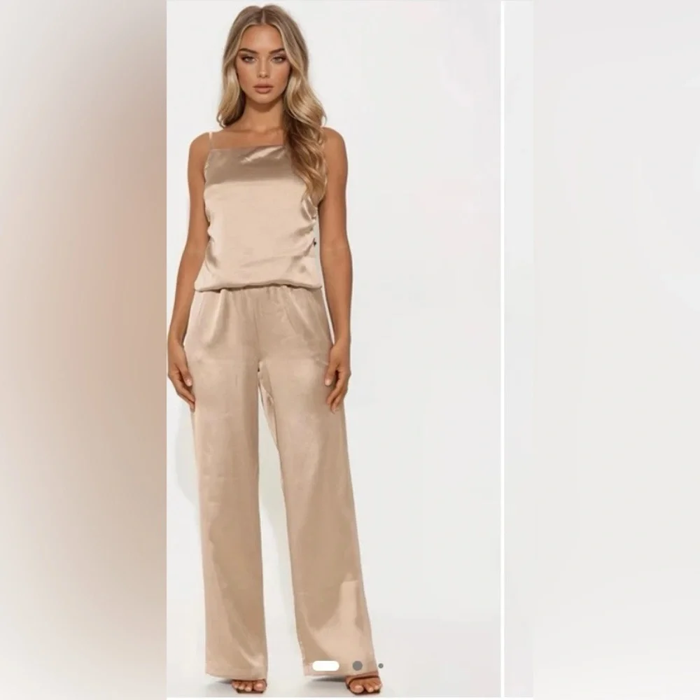 Fashion Nova Chic Beige 2 pc Set - Picture 1 of 8